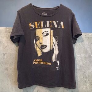 Selena Quintanilla Official Amor Prohibido Graphic Tee Black Size XL Band Tee